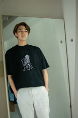 【2021 SPECIAL PRICE】Meme-ci × A blends イラストTシャツ "schnauzer" - A blends official | ブランド公式オンラインストア