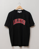 製品染めカレッジロゴプリントTシャツ