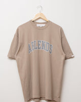 製品染めカレッジロゴプリントTシャツ